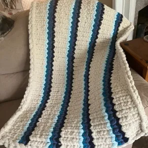 Cozy Hand-Knit Ivory and Blue Striped Blanket (45"x35")